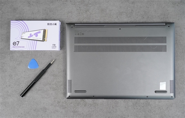 学生党必学：手把手教你更换笔记本固态硬盘