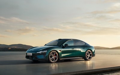 新一代SU7 34分钟锁单突破1.5万台 起售价21.99万元