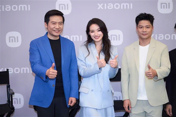 谐音梗成真！雷军谈代言人：SU7、舒淇、苏炳添 莫名就有缘分