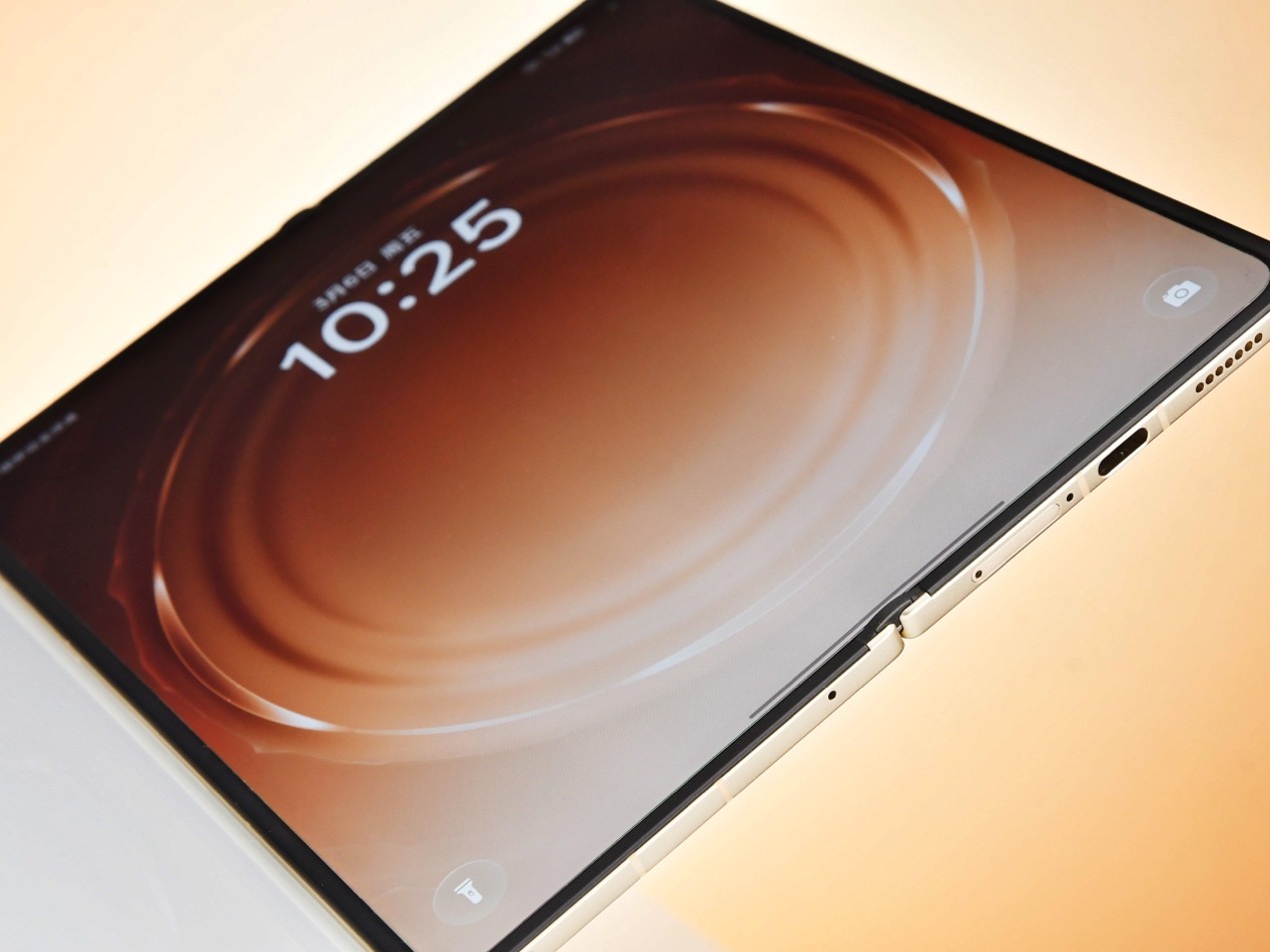 苹果都在向它学习，这家国产手机厂凭什么？