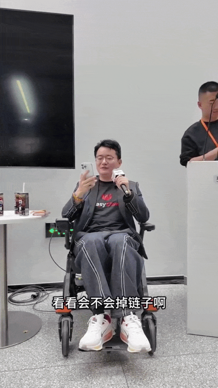 龙虾登陆机器人！全程零彩排，傅盛是怎么搞定的？