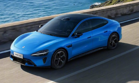 雷军回应央视点赞SU7：称要将其打造成小米传奇车型