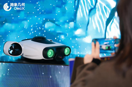 444db5f1ly1ib8vju9jnvj20e609c75c