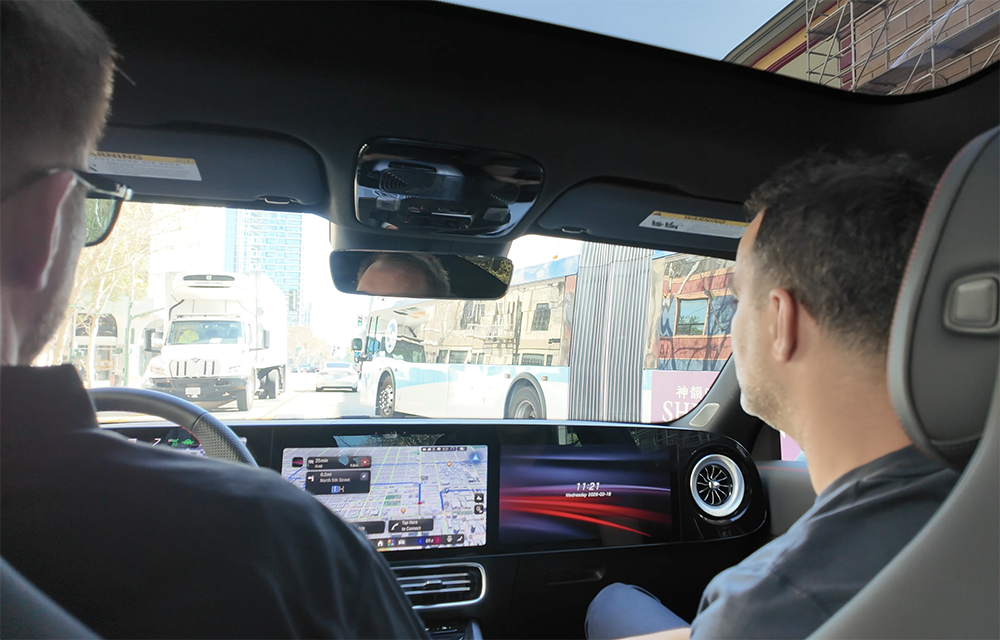 我在硅谷闹市区，体验黄仁勋同款L2++自动驾驶