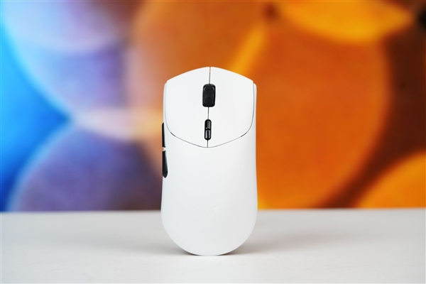 极客之芯2.0加持！雷柏VT7 Ultra星闪版电竞鼠标图赏