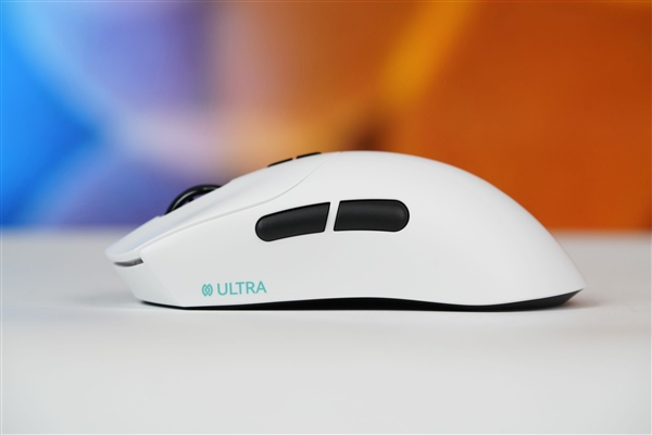 极客之芯2.0加持！雷柏VT7 Ultra星闪版电竞鼠标图赏