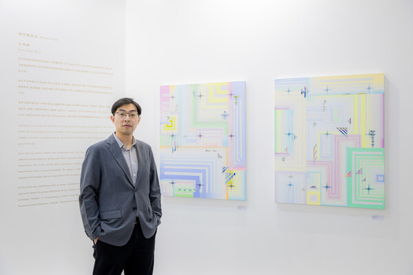 “金沙艺廊”展区聚焦呈现三位澳门具、国际潜力的青年艺术家——李英维、梁子毛及廖克敏之精湛作品，同场呈现澳门“金沙艺廊”现正展出的《流光溢彩‧益隆百年》澳门炮竹时代记忆与美学特展之珍品，蔚然展示澳门历久弥新的艺术气韵。