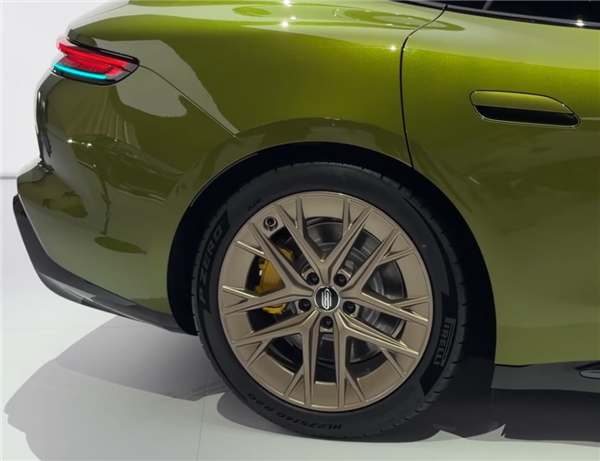 华为一口气发了22个新品 被一款千元机抢了风头