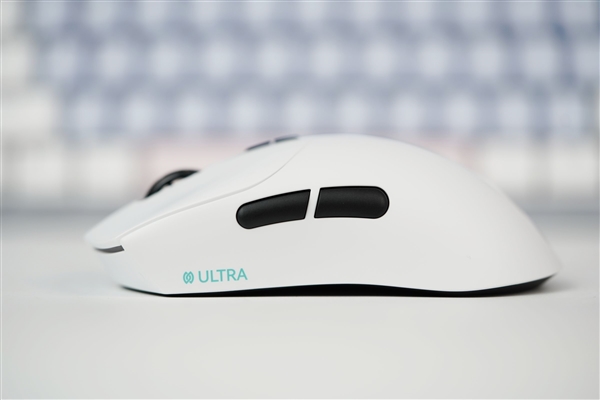 极客之芯2.0加持！雷柏VT7 Ultra星闪版电竞鼠标图赏