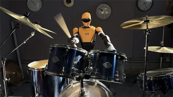 领先国际同行6个月以上！西湖大学发布机器人领域首个动作泛化大模型