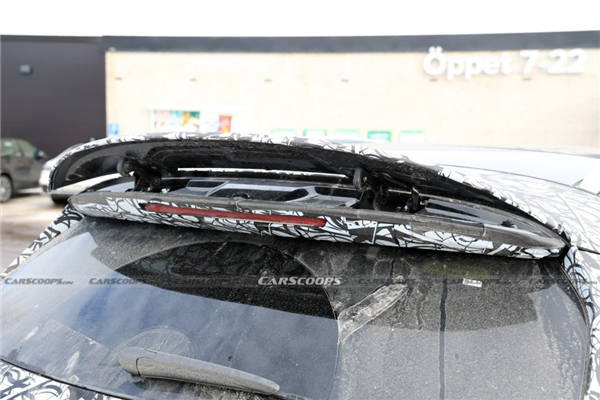 史上最强GLC登场！奔驰AMG纯电SUV谍照曝光：动力高达900马力