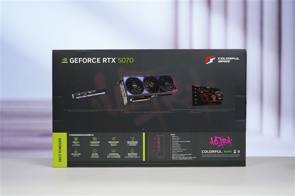 嘻哈涂鸦太吸睛！七彩虹RTX 5070 Ultra OC 12GB图赏
