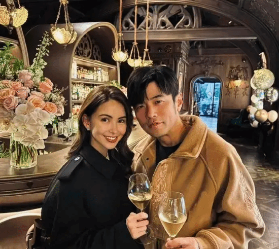 周杰伦首次公开求婚细节：服务员都是我请来的演员