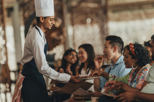 活动期间，酒店宾客参与了多场美食大师班，近距离接触米其林星厨