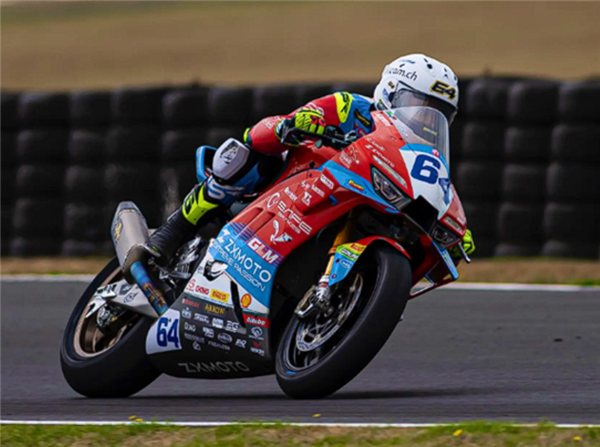 一战封神！张雪机车引爆热潮：四城抢夺摩托之都称号