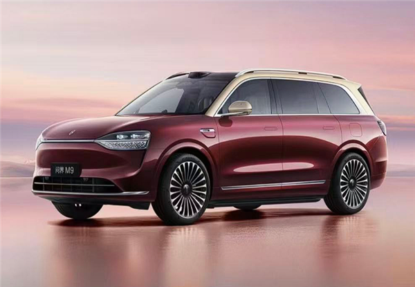 车圈儿逆袭典范！赛力斯2025年营收创新高：净利润近60亿元