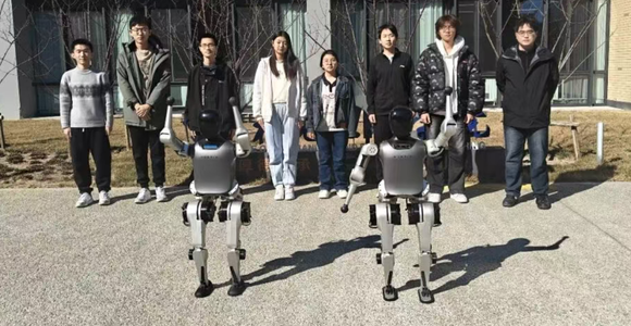 超300台人形机器人参与！天工、松延都来了，参赛阵容曝光