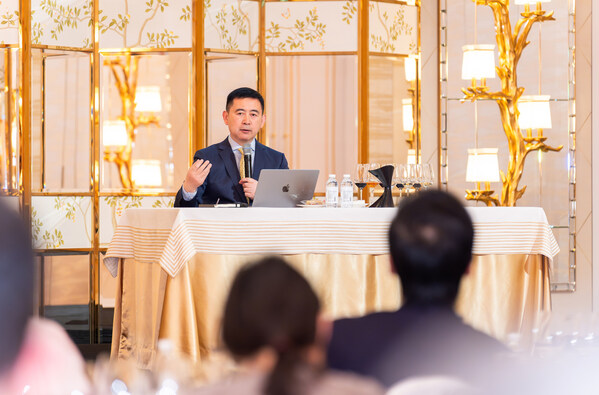 李德美教授于评审周期间主持“超越经典：中国葡萄酒不断扩展的风味版图”大师班