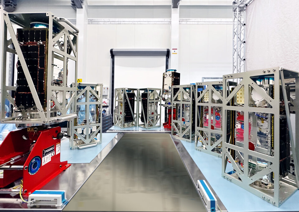 Italy’s IRIDE Eaglet II constellation in the cleanroom