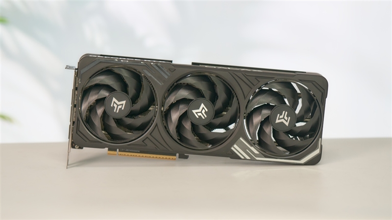 DDR4-3600 vs DDR5-5600游戏实测：低延迟与高带宽谁更适合游戏