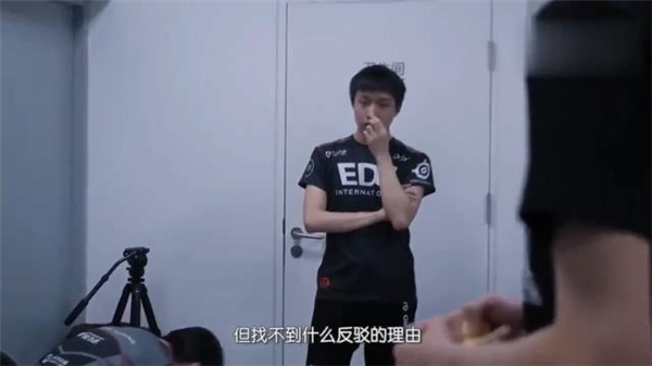 华语乐坛里 到底还剩多少活人？