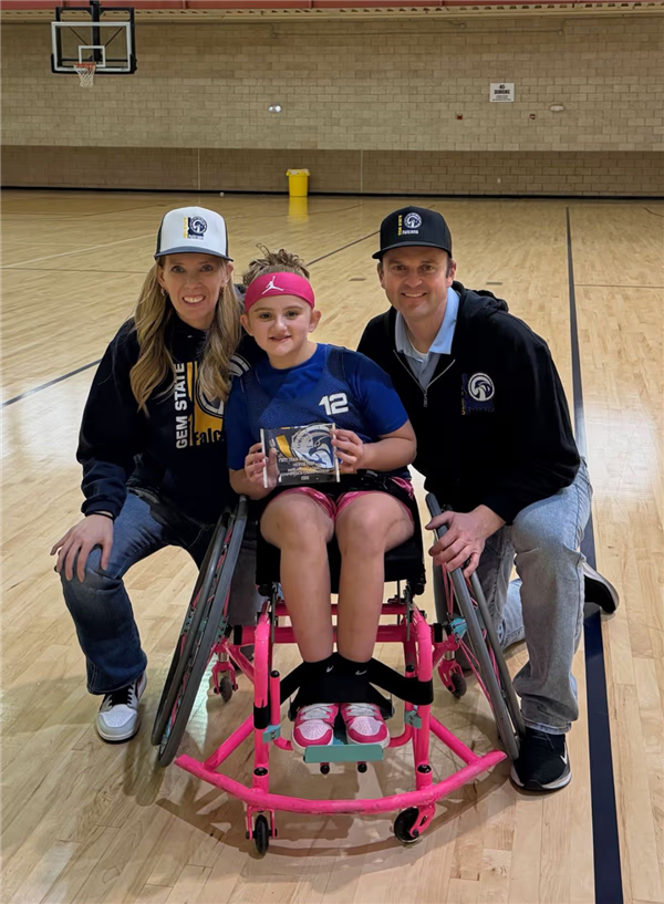 1个月女婴多处骨折 父母险被抓 一查竟是罕见病