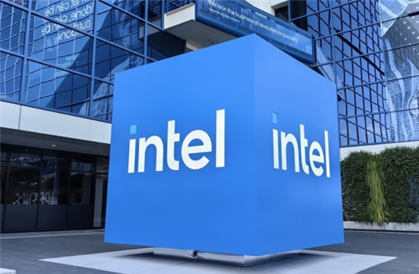 芯片巨头强势反转！英特尔900亿赎回爱尔兰工厂：市值狂增1300亿