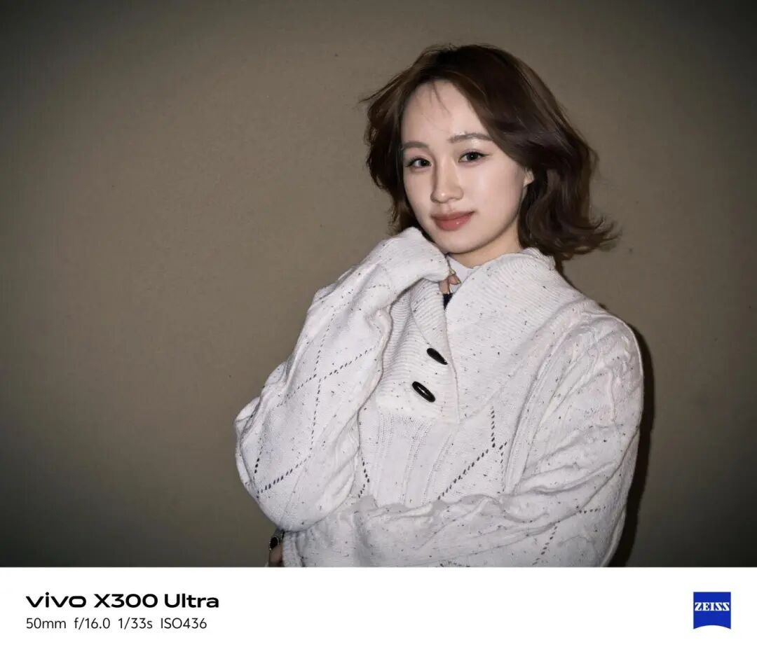 全焦段无死角、人像直出封神，vivo X300 Ultra真的可以叫“V单”了