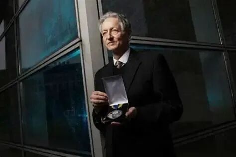 杰弗里·辛顿：从小语言到大语言，人工智能究竟如何理解人类？_风闻