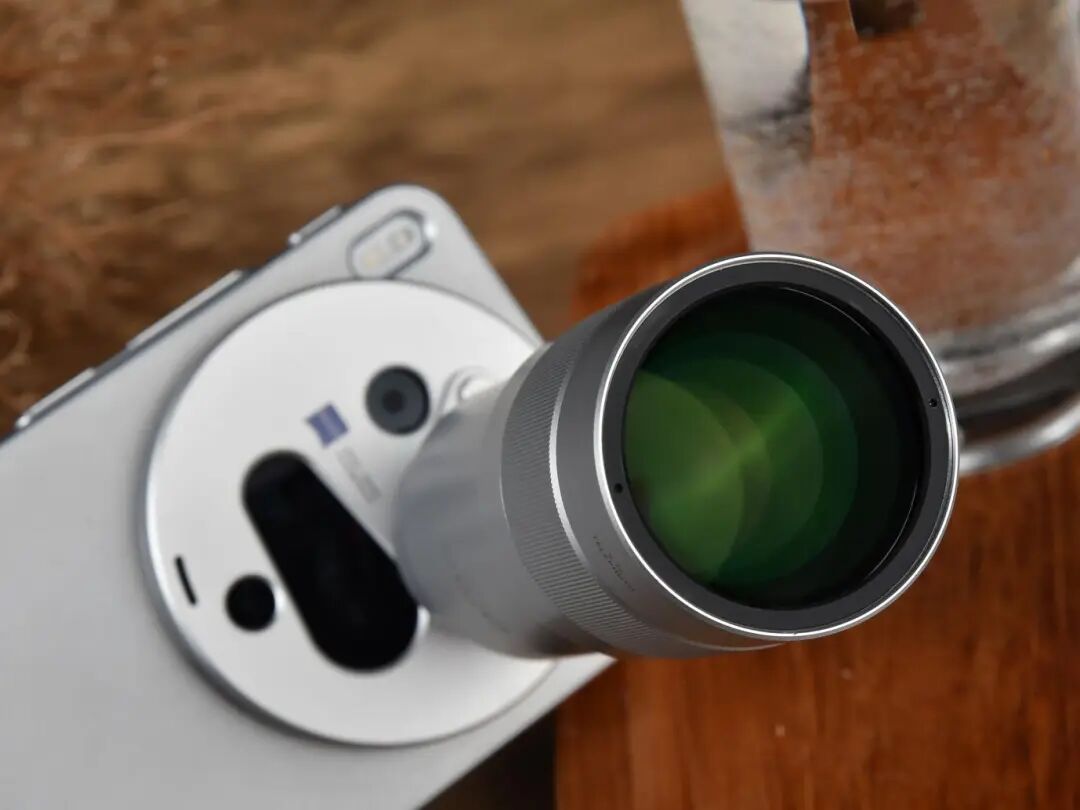 全焦段无死角、人像直出封神，vivo X300 Ultra真的可以叫“V单”了