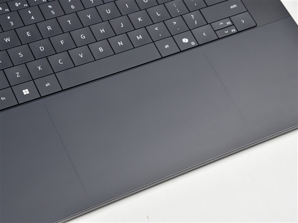 16英寸厚度仅14.62mm！戴尔XPS 16上手