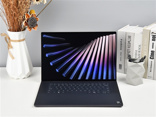 16英寸厚度仅14.62mm！戴尔XPS 16上手