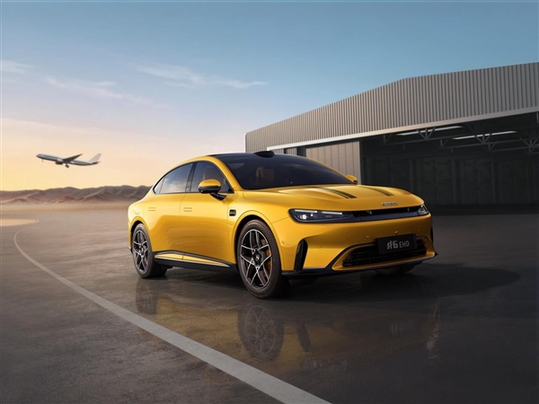 小米SU7的竞品+1！smart精灵6号内饰官图公布：浓郁奔驰味