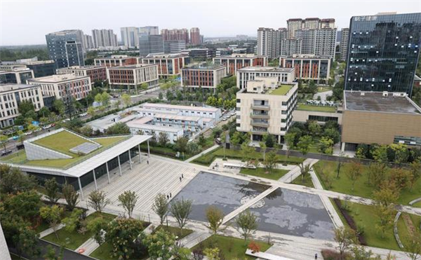 打破海外垄断！成都华微发布全球首款128GSPS ADC芯片