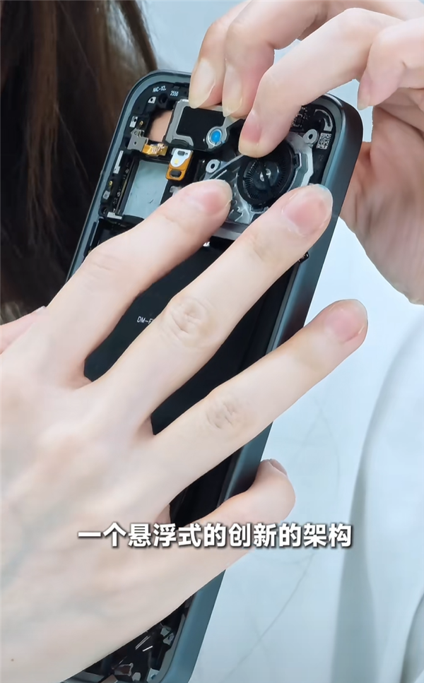 拆开才知道多猛！REDMI K90 Max内部揭秘：风扇尺寸行业最大 罕见金属轴承