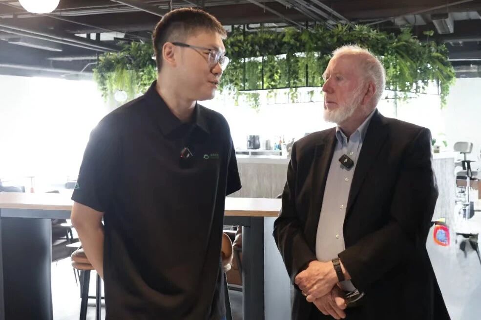 未来医生对话凯文·凯利：人类突破120岁的技术密码是什么？