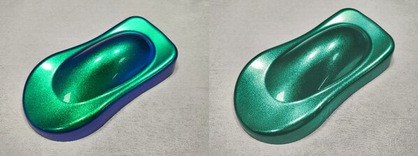 结构色（左）vs普通珠光色（右）：色彩更饱和、闪烁度更高，能够以特定轨迹呈现色彩变化