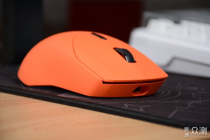 超美焰影橙配色，雷柏VT9二代双8K版评测_新浪众测