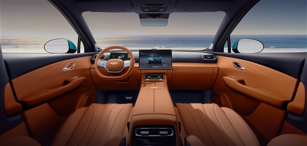 4米8中型插混SUV杀到12万级 奇瑞风云T9L上市：12.99万起