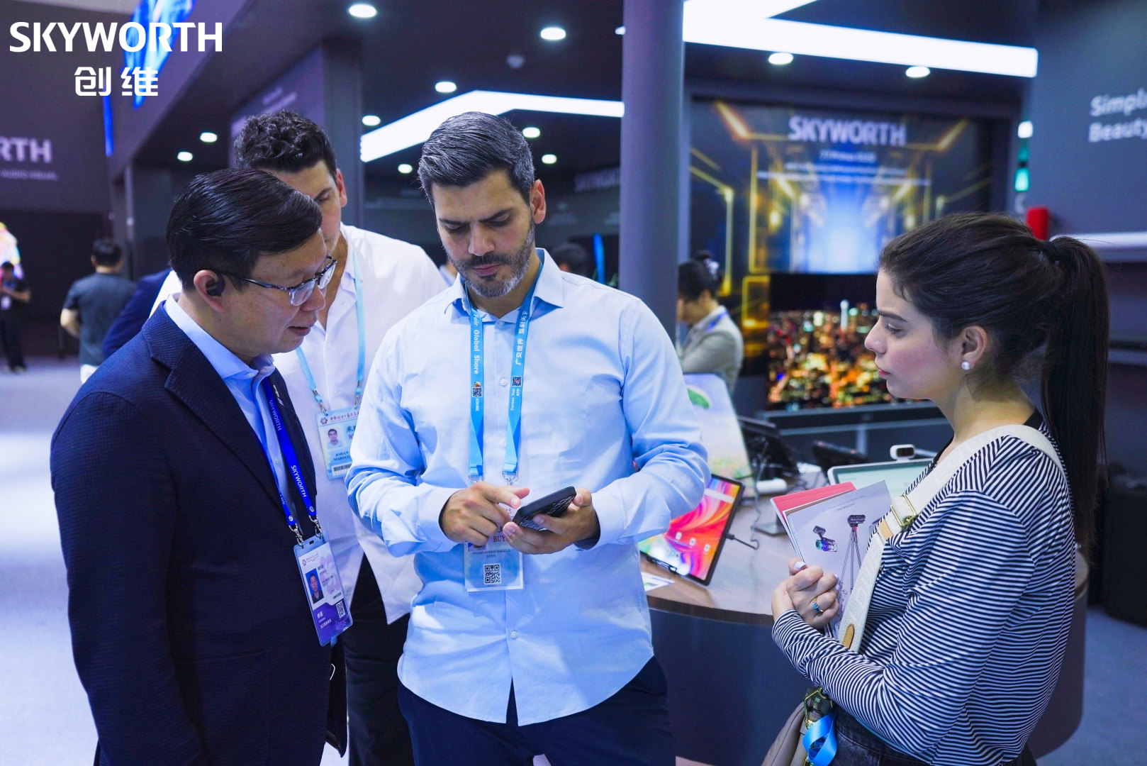 创维全景生态引爆广交会，中国智造再成世界焦点