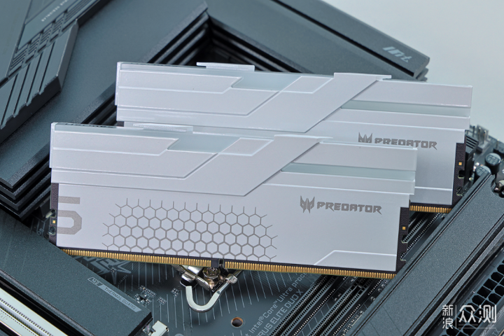 加量不加价！酷睿270K Plus装机实测分享_新浪众测