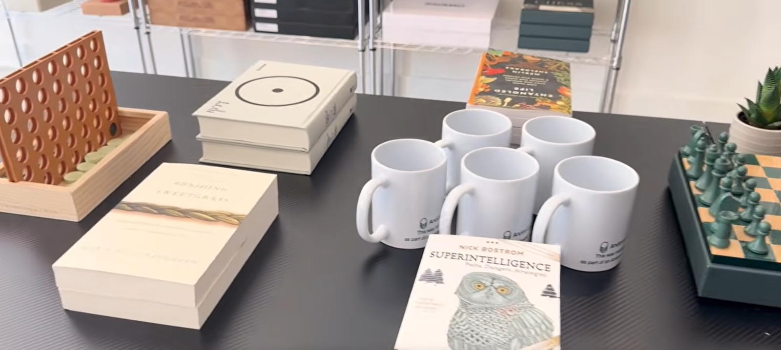 救命！我的老板是个AI，它正通过摄像头看我玩手机