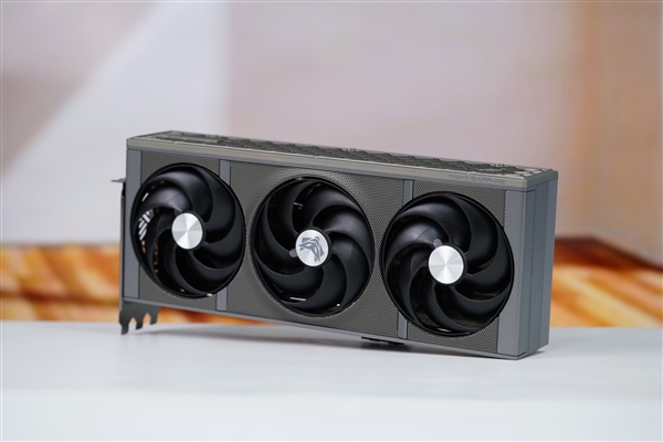 AMD FSR 4发布一年仍锁死RDNA 4！前负责人一张表情包回应