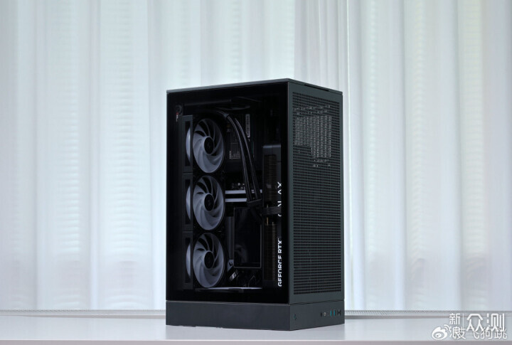 预算2W 的桌面立式小钢炮主机:98X3D+5080_新浪众测