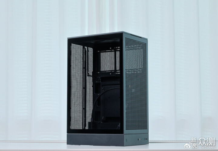 预算2W 的桌面立式小钢炮主机:98X3D+5080_新浪众测