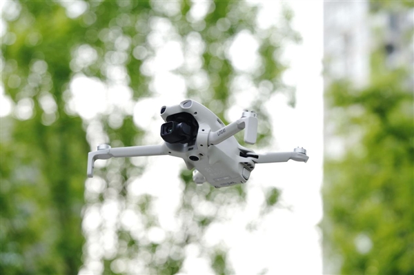年轻人第一台航拍机！大疆DJI Lito X1无人机图赏