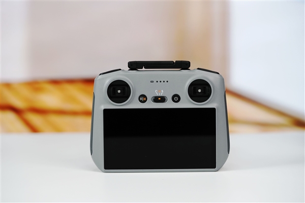年轻人第一台航拍机！大疆DJI Lito X1无人机图赏