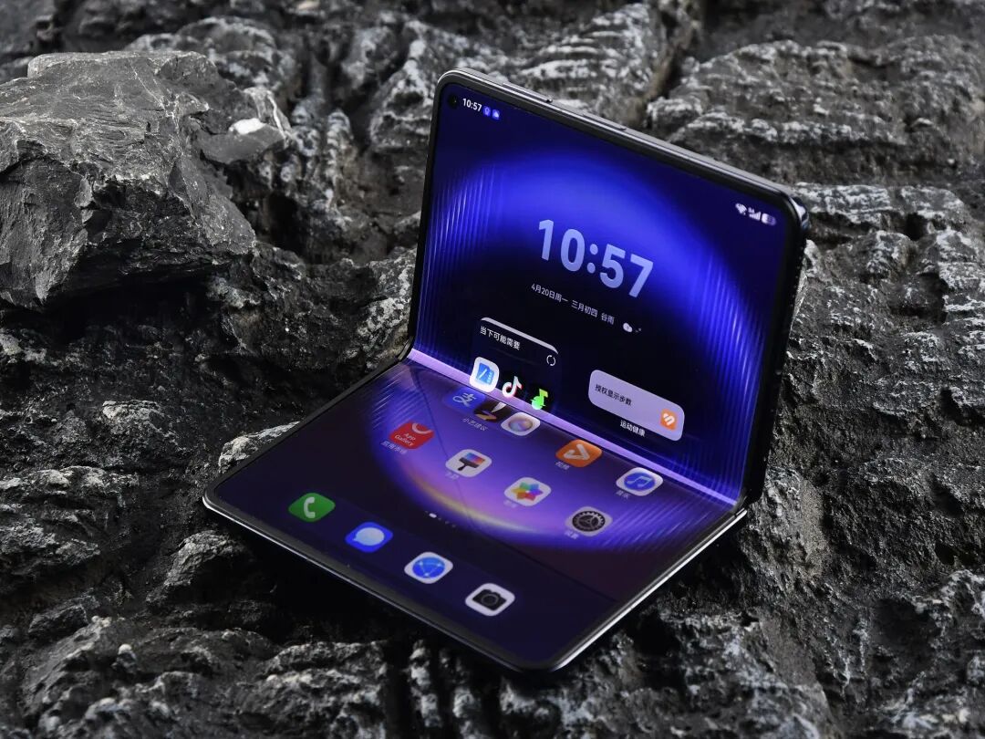 华为Pura X Max全面评测：掌中小平板，为“阔”而生