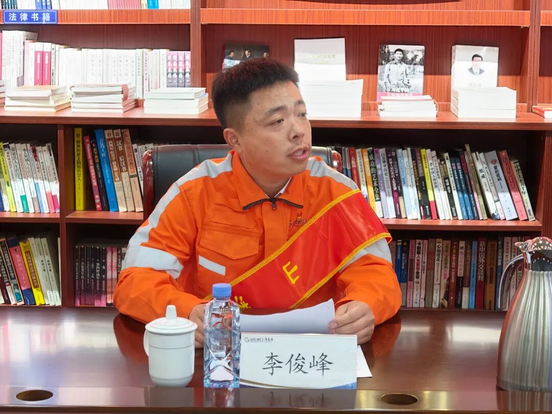 山港状元 李俊峰.jpg