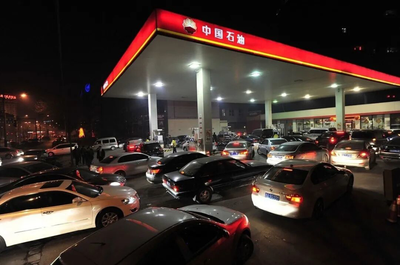 新能源还搞起“窝里斗”？